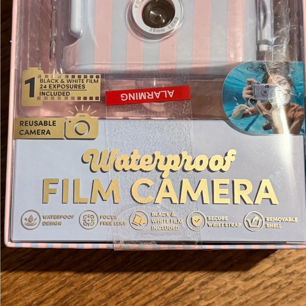 XO Poppy Waterproof Film Camera - Pink & blue Stripe